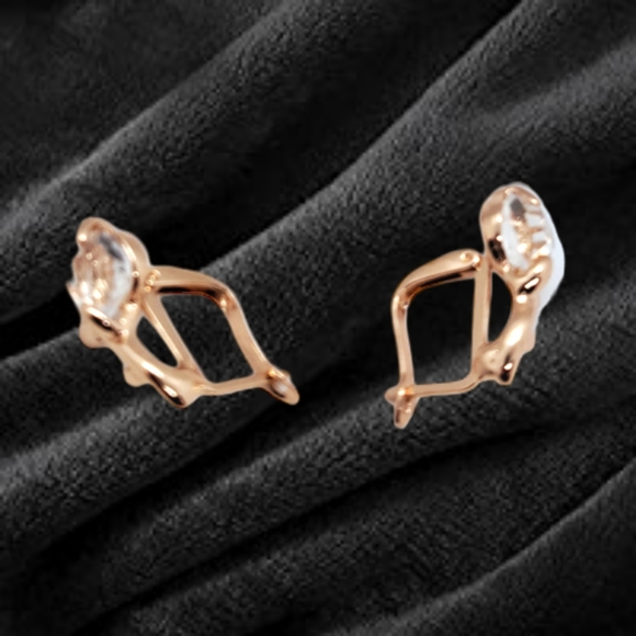 ✓🎄10/$20. Rose Gold Tone Necklace and Earrings Set with Clear Stones - Picture 3 of 4